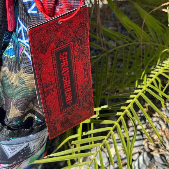 Sprayground Multicolor Graphic Backpack CANT STOP THE SHARK DLXSR BACKPACK - Picture 3 of 7
